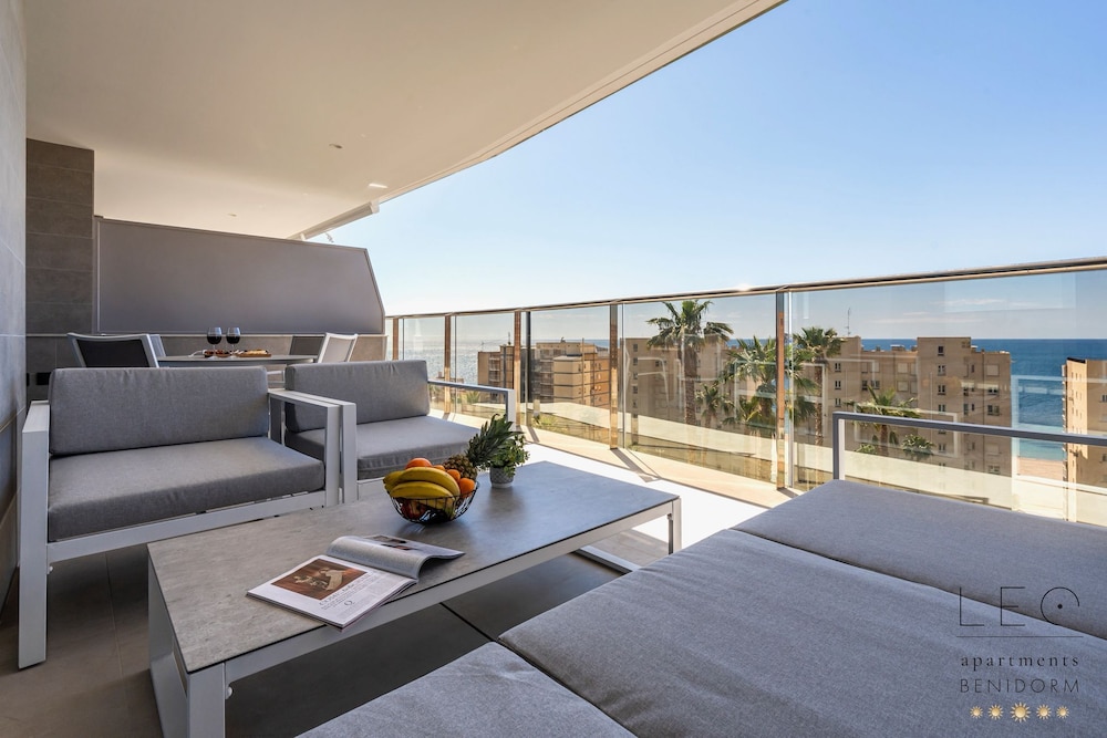 Sunset Cliffs Residence