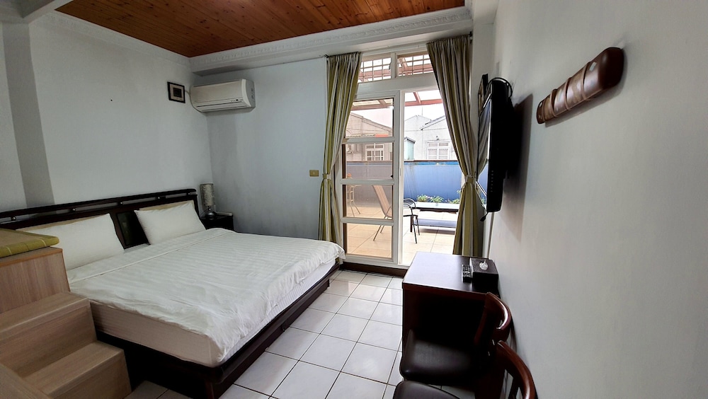 Dongshan River Left bank B&B