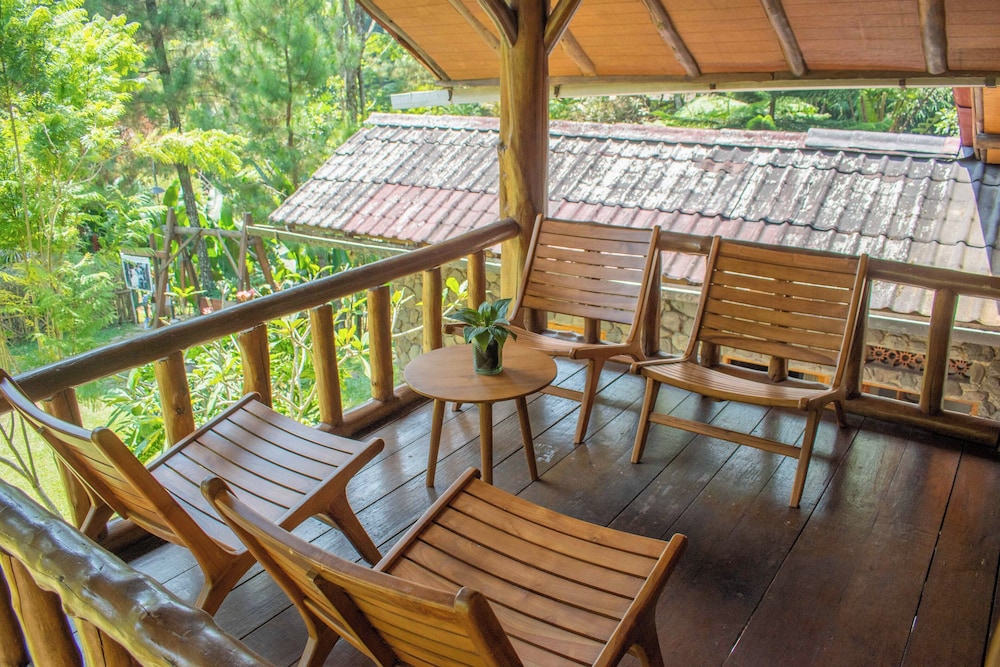 Taman Wisata Bougenville by Kozystay