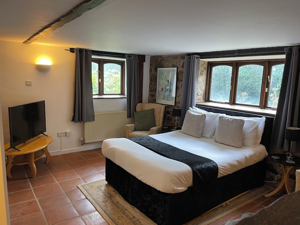 The Cridford Inn