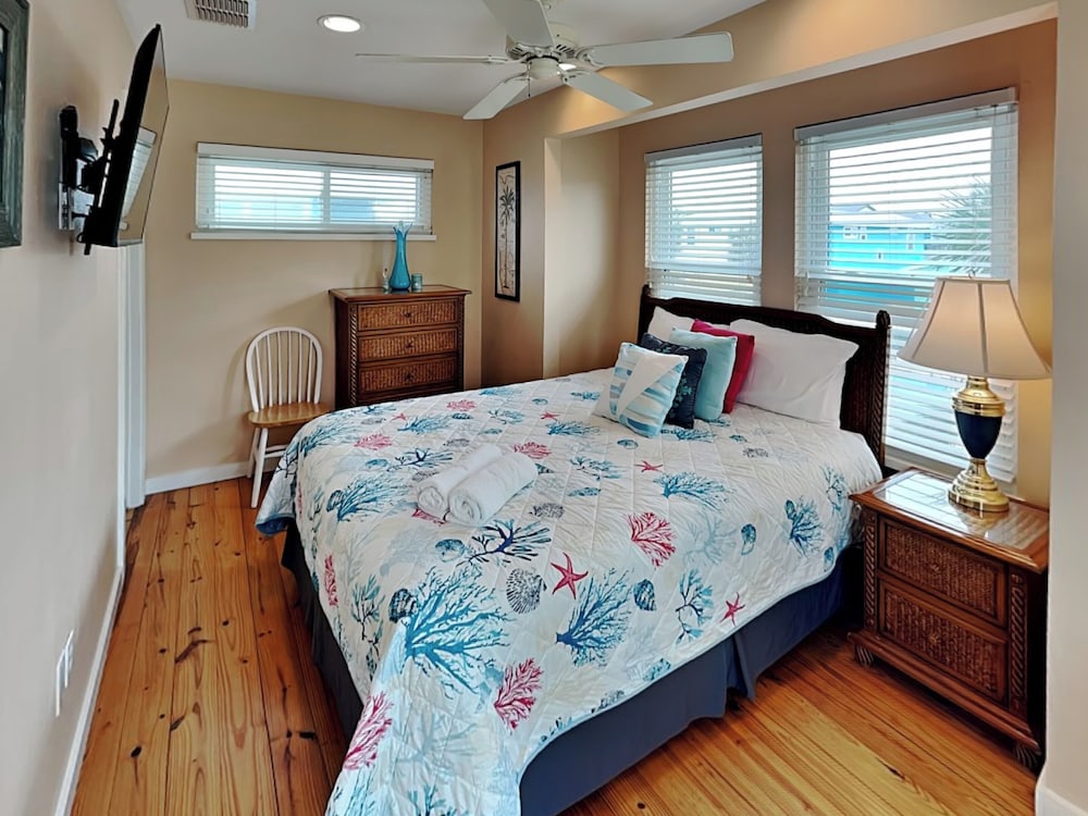 Seas The Day by Silver Sands Vacation Rentals