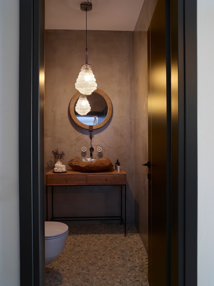 Sereno Natu Villas in Skyros