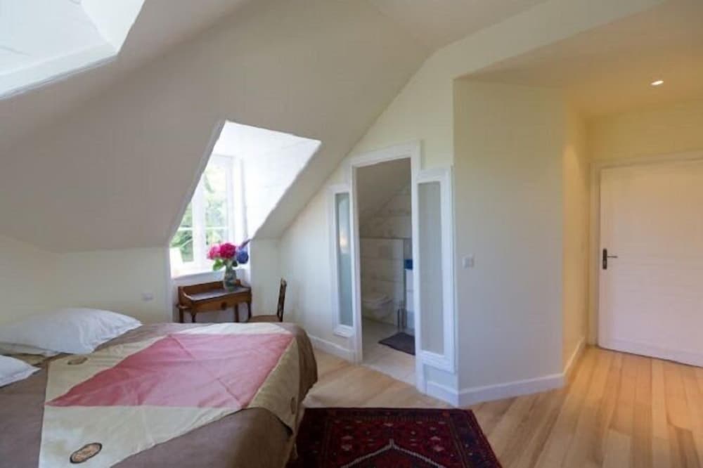 Chateau de Lourdes Cancale - St Malo view 4