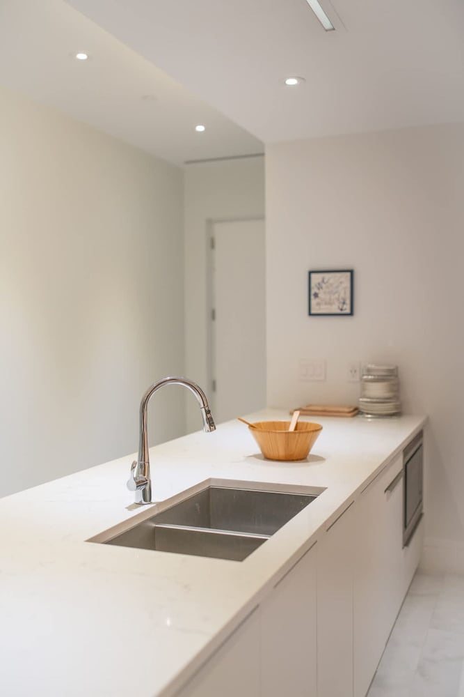 Two Bedroom Cable Beach Condo With Patio