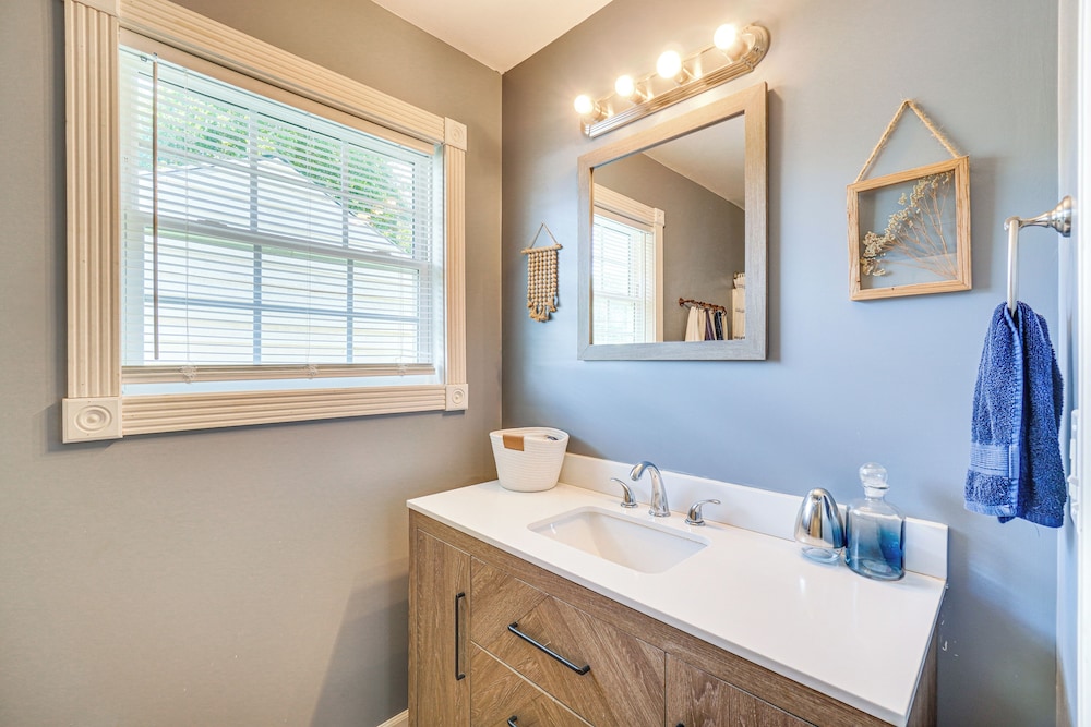 Hike, Fish & Ride: Pet-friendly Huntsville Home