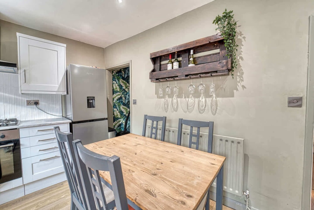 Host Stay Loughborough Road House
