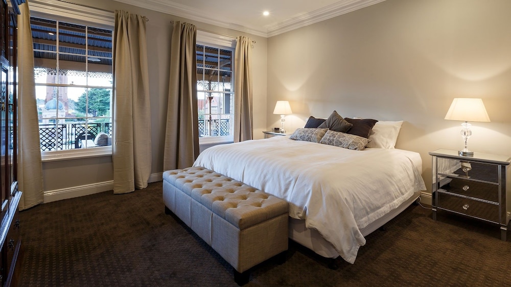 Bathurst Royal Apartments
