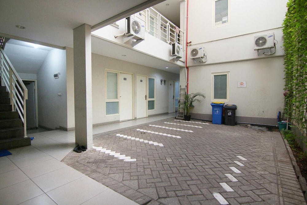 Kanwa Residence