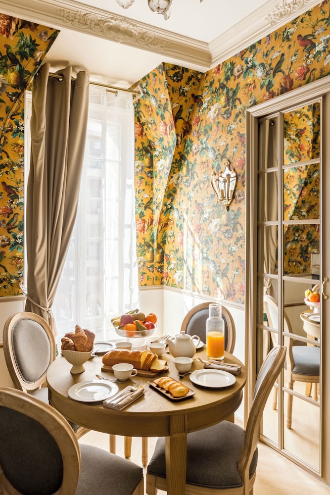 Merveil Signature Suite - Alfred