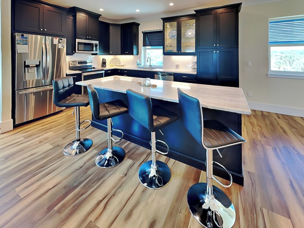 Atlantic Beach House by Distinctive Beach Rentals