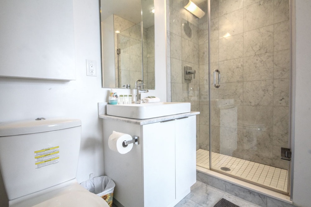 Sarkar Suites - Entertainment District