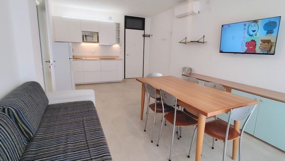 Renovated Stay by the Shore