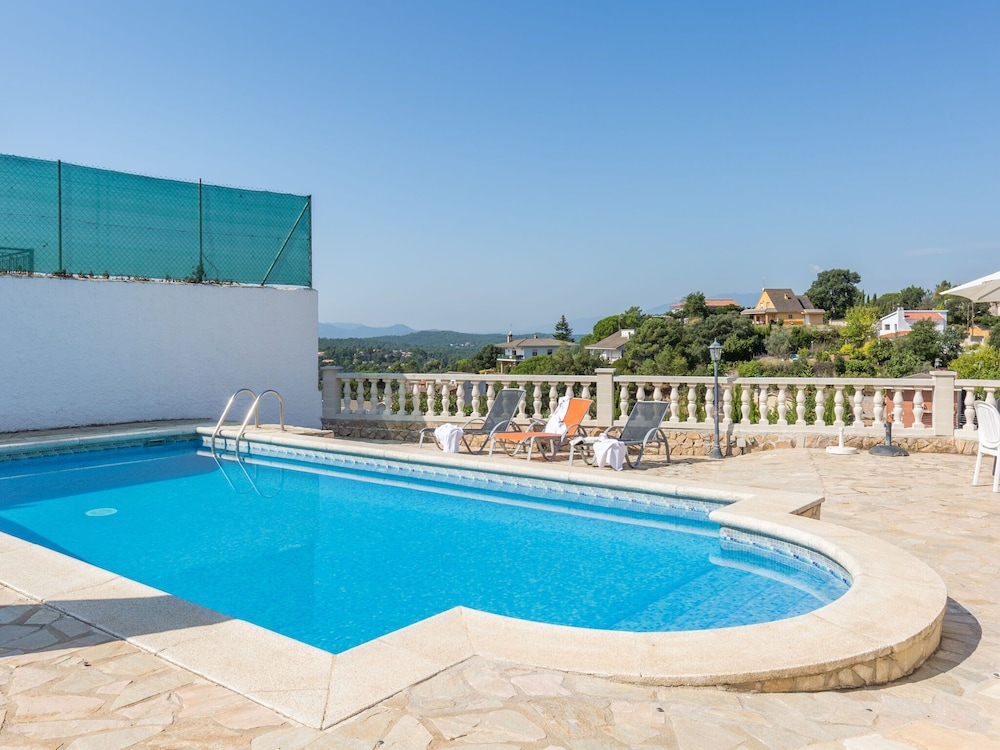 Cozy Villa in Lloret de Mar With Private Pool for 11 pax photo 2