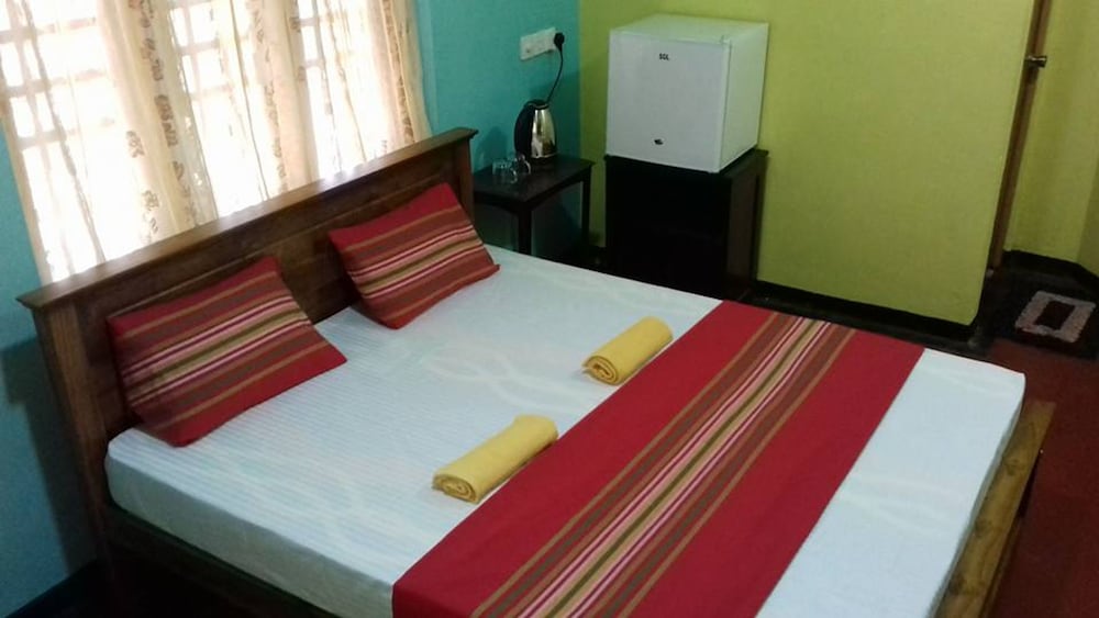 Dreams Garden Surf Lodge view 5