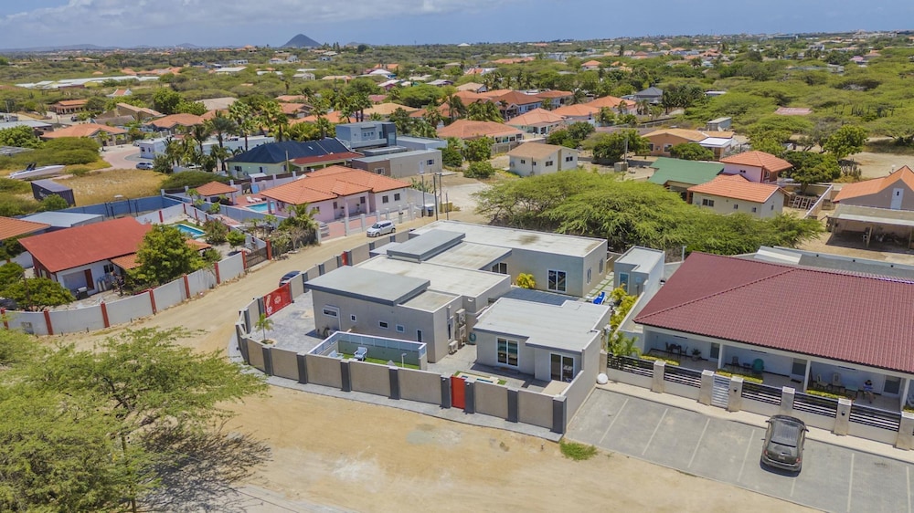 Brand NEW 1br2ba w Privatepool in Amazing Location