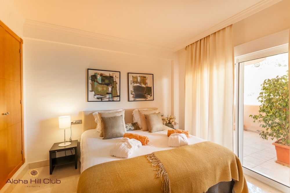 Marbella Vacations - Aloha Hill Club Golf Spa Apartments - Property Image 85
