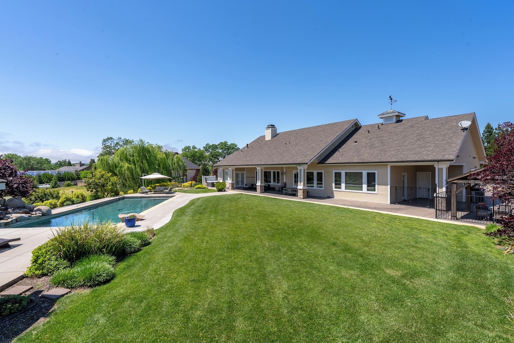 Frontier Farmhouse