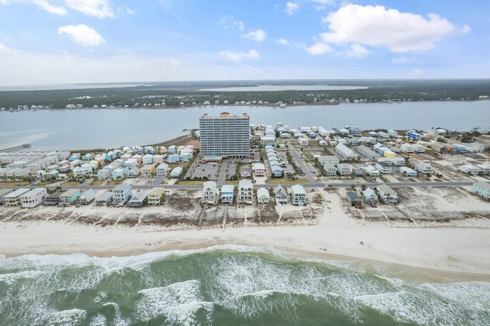 Shipfaced Beach House