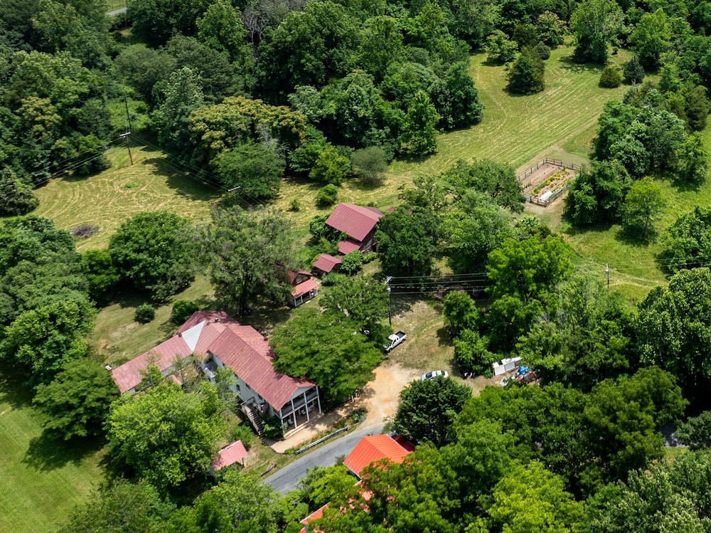 Bliss Point Farm and B&B view 5
