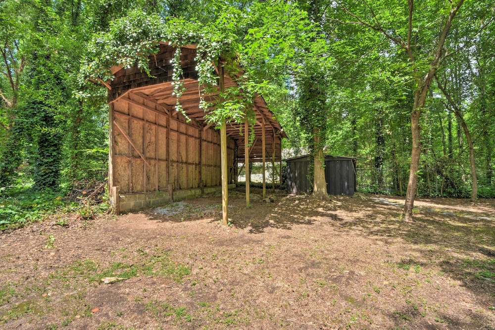 Artist's A-frame Cabin w/ New Interior  Deck - Property Image 9