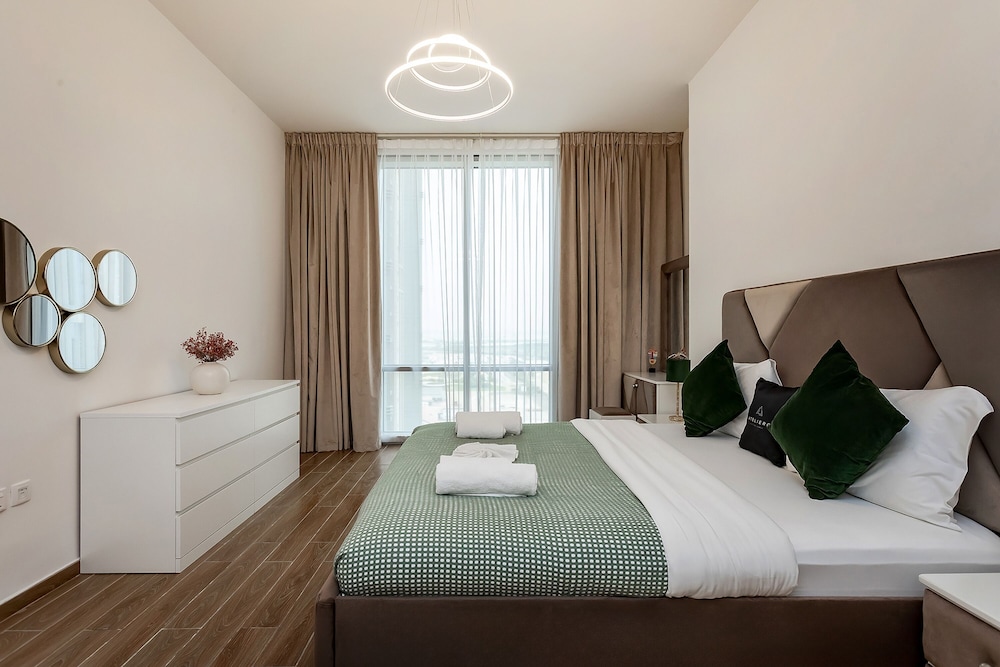 Stylish 1BR Apartment at Meera Tower