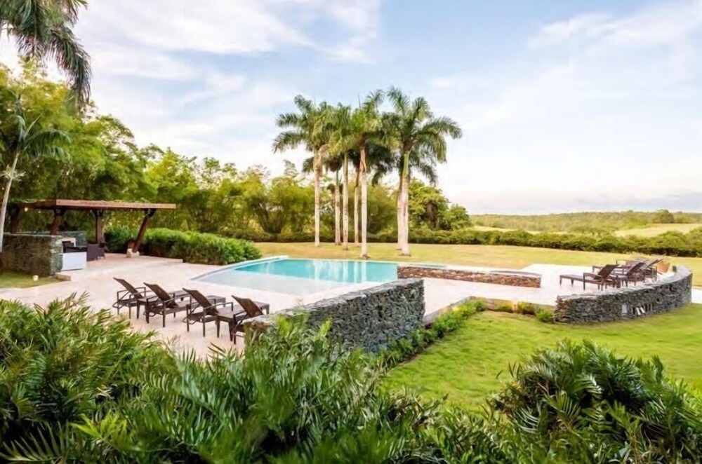Oasis Casa Condo