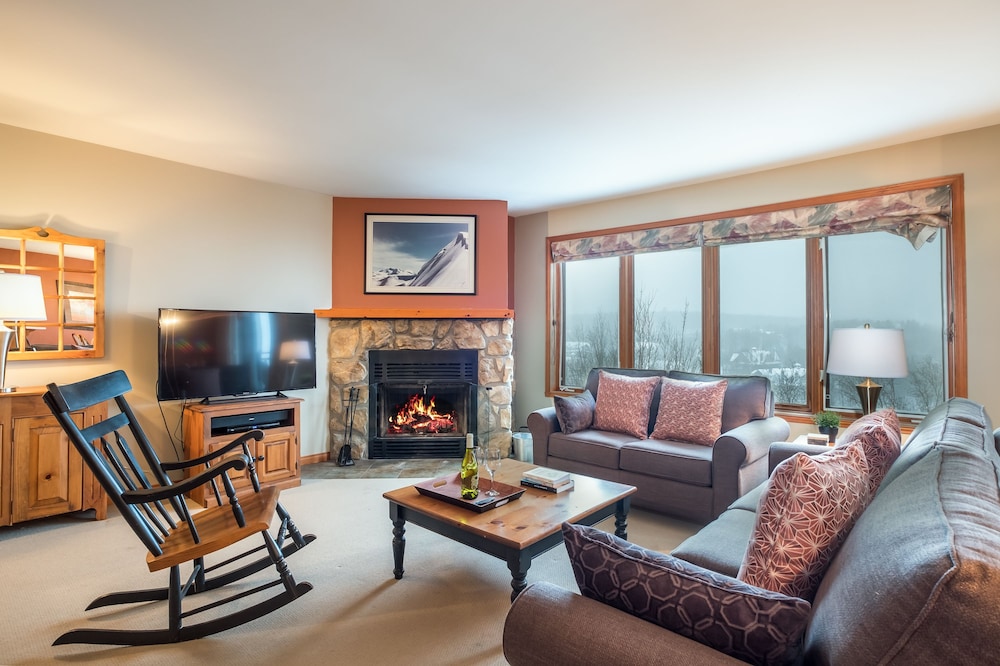 Les Haut Bois Condominiums -RVMT