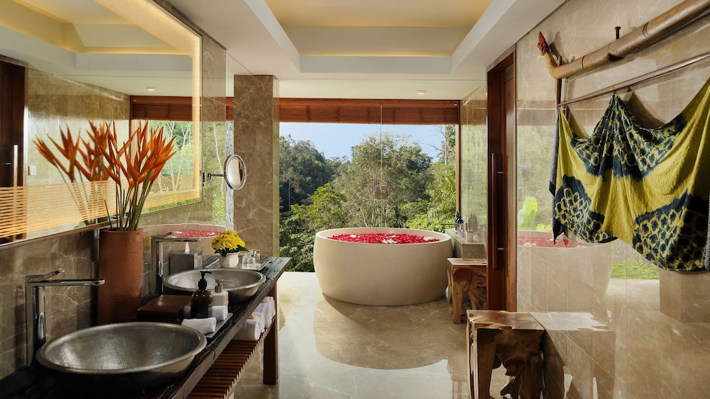 Maya Ubud Resort & Spa 19