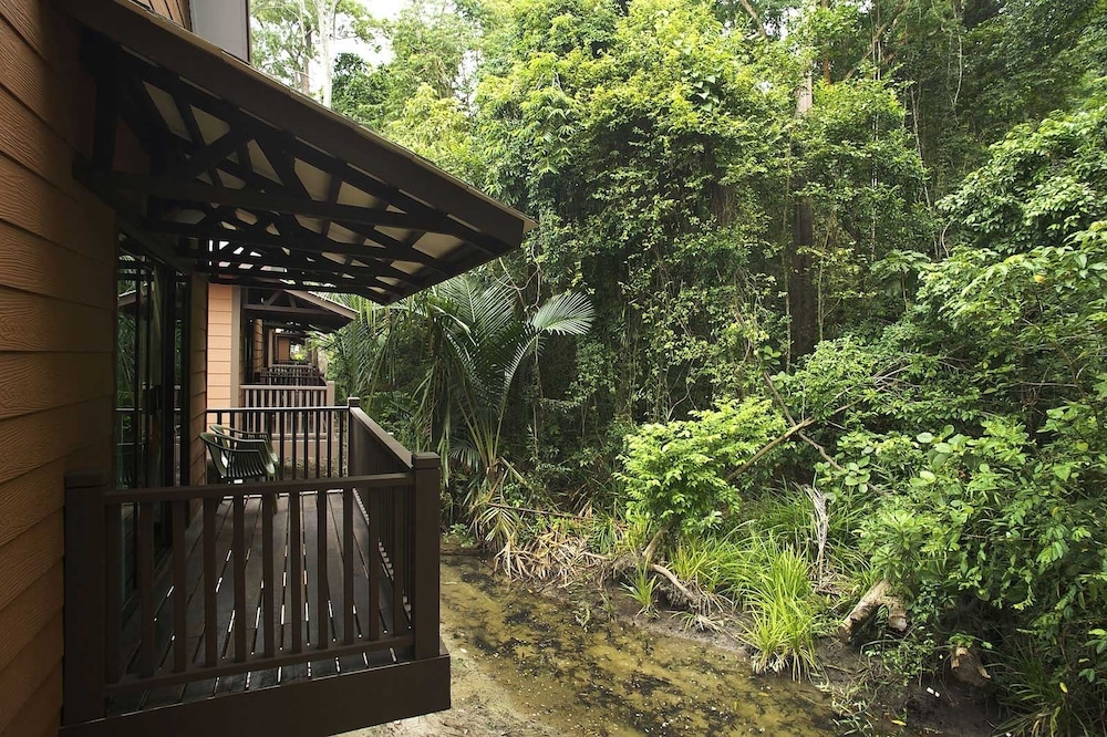 Tunamaya Beach & Spa Resort Tioman Island