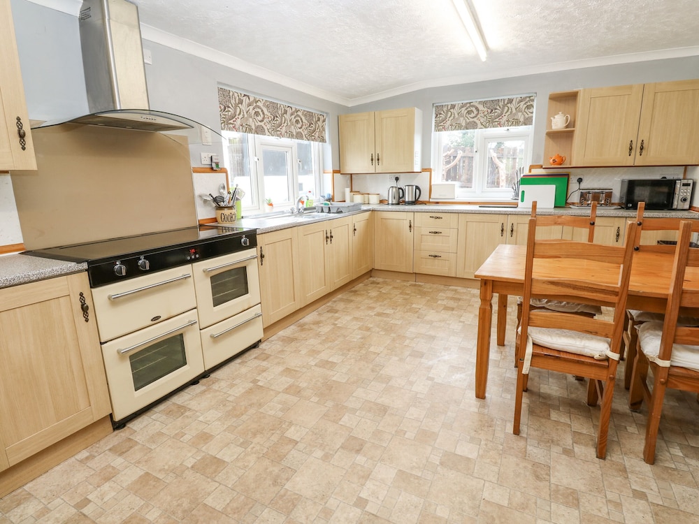 Truro Vacations - Trelydarth - Property Image 11