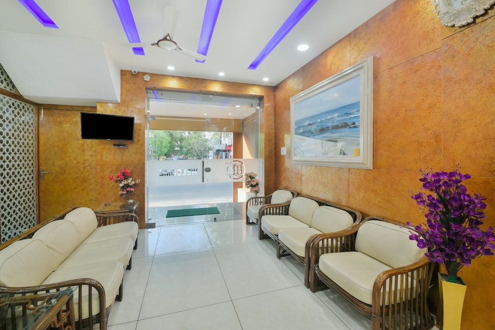 Capital O 39331 Hotel Retaj view 2