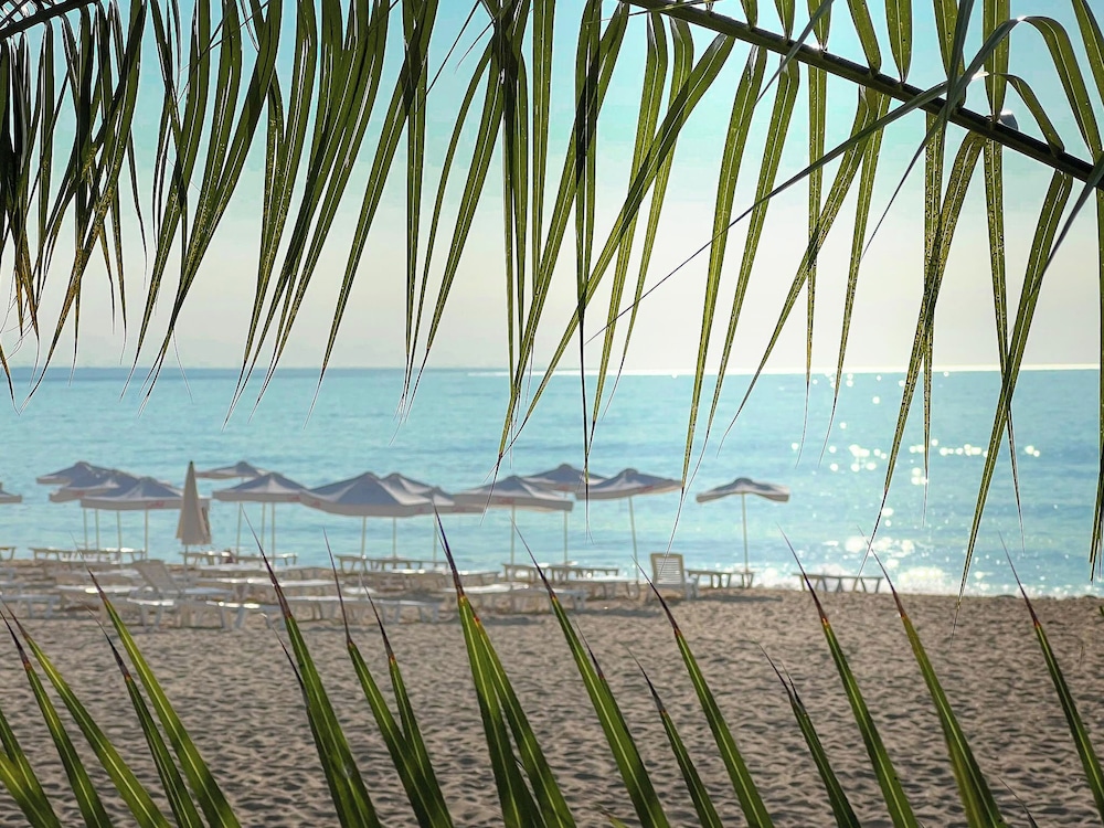 GRIFID Moko Beach - Ultra All Inclusive