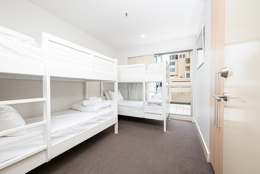 Beachfront Serenity in Glenelg