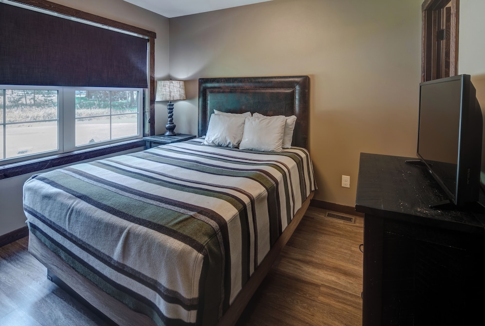 State Game Lodge at Custer State Park Resort