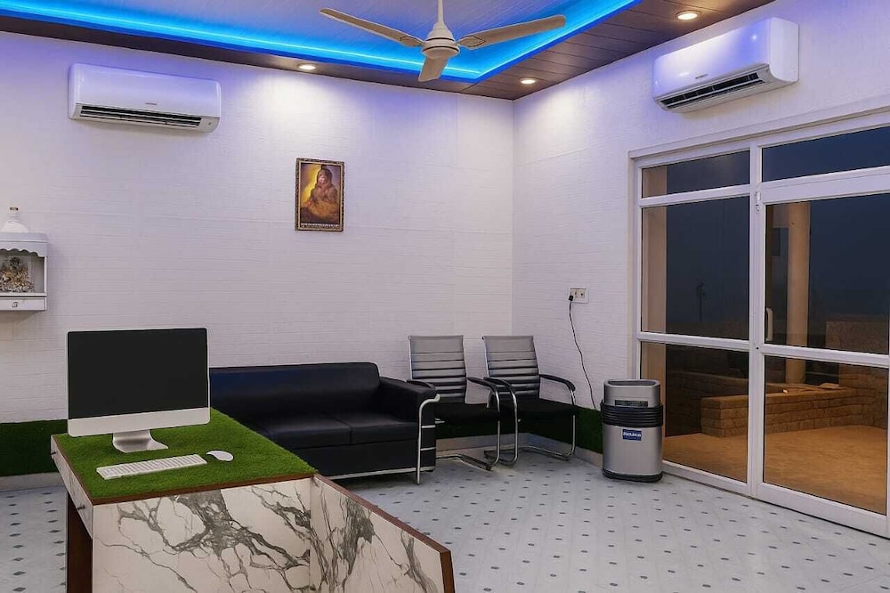 Hotel Radhe Shyam Resort Vrindavan