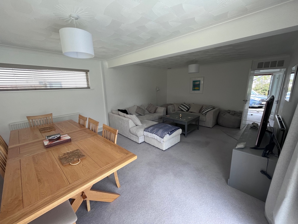 Sleeps 9- Kingbeds- Familyfriendly- Contactlessci