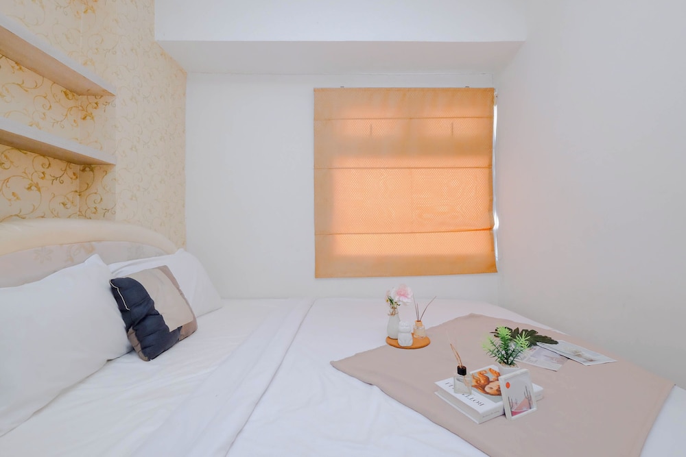 Strategic 2Br Apartment At Green Pramuka City