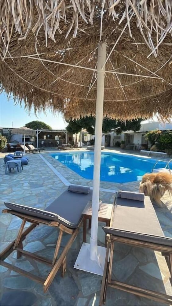 Casa Paros