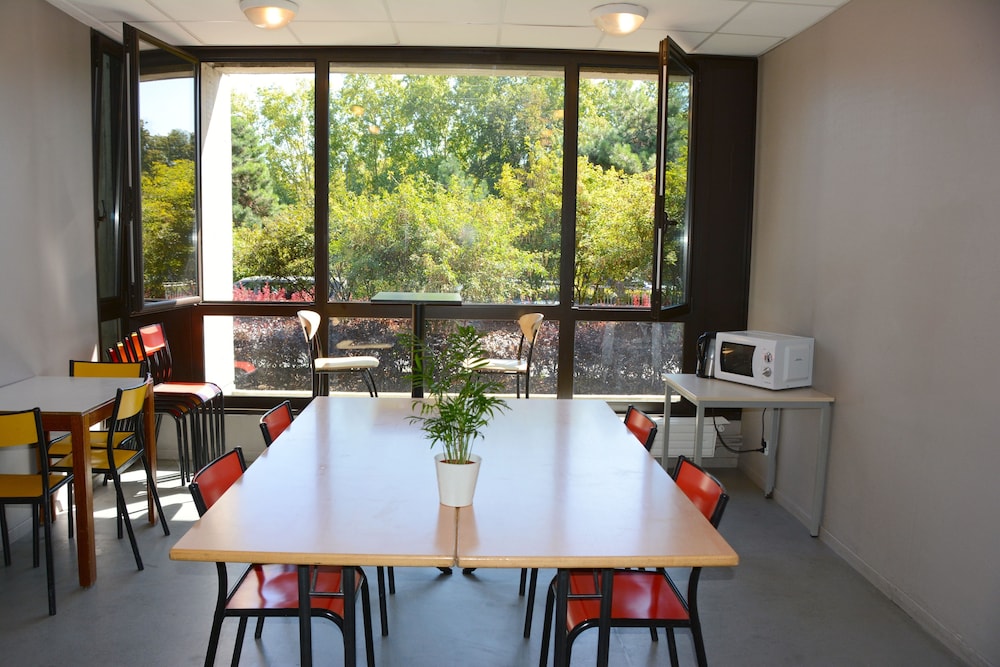 Cis De Champagne - Hostel, photo 14