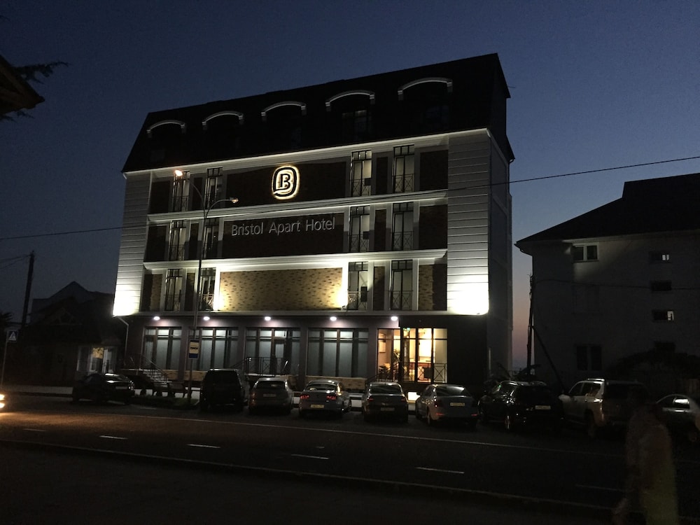 Bristol Apart Hotel
