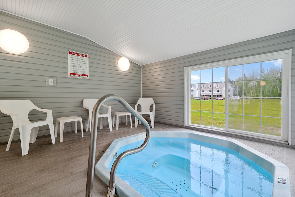 Clearwater Lakeshore Motel