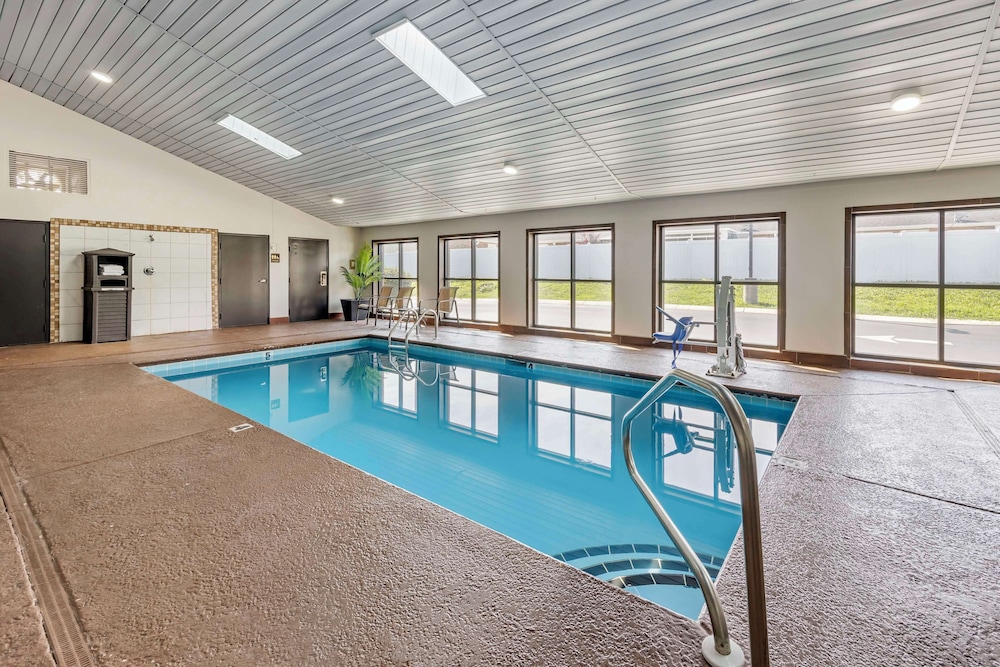 Best Western Shelbyville Inn and Suites Celebration Inn