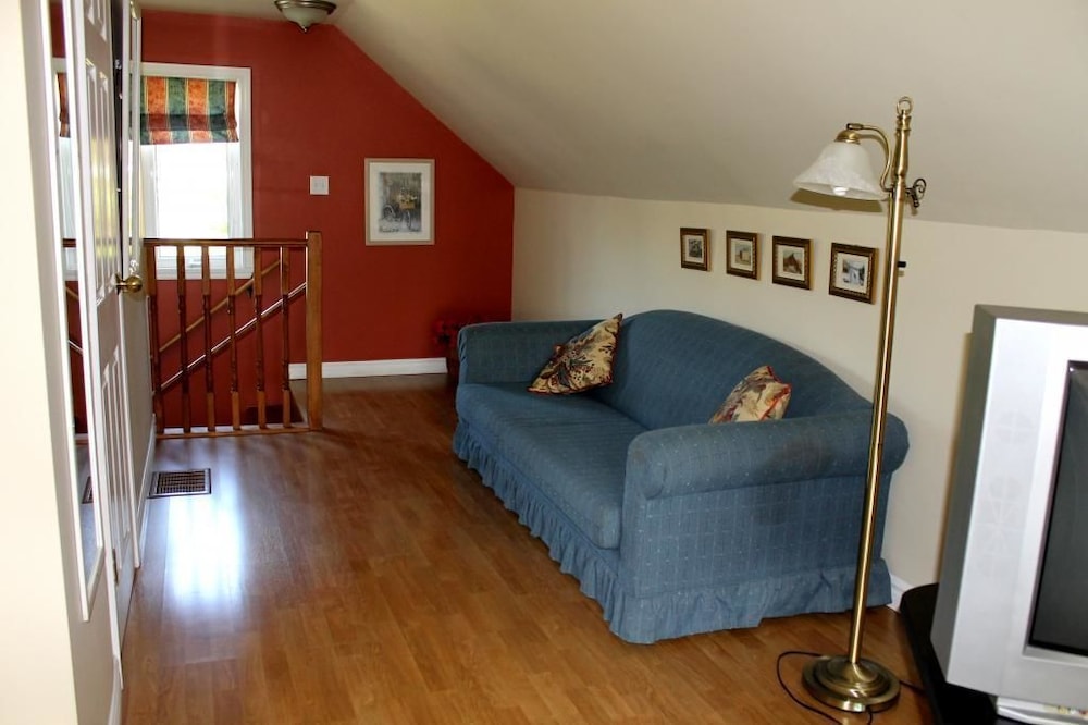 Mackenzie House B&B by Elevate Rooms