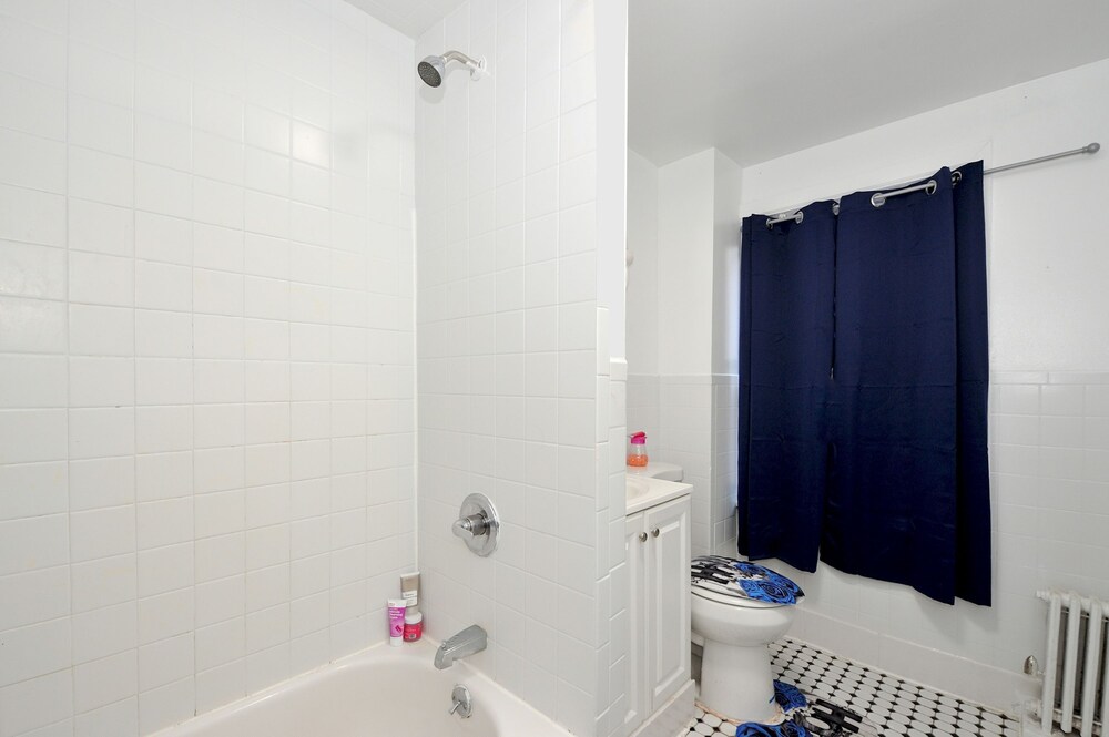 Cozy 2BR Apartment in the Heart of Chelsea