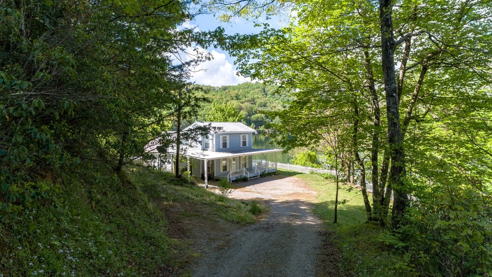 stayNantahala - Smoky Mountain Cabins