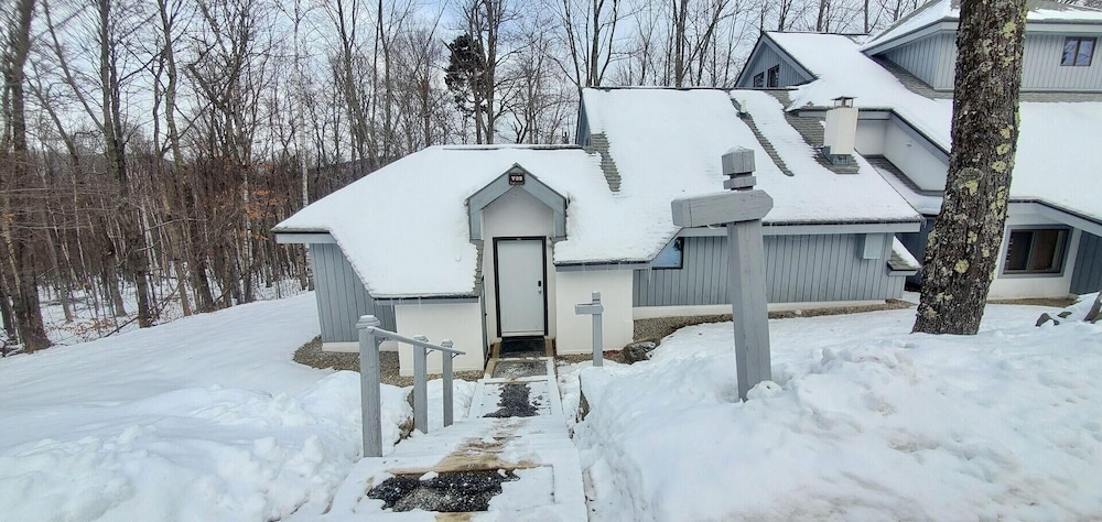 Woods Village 33