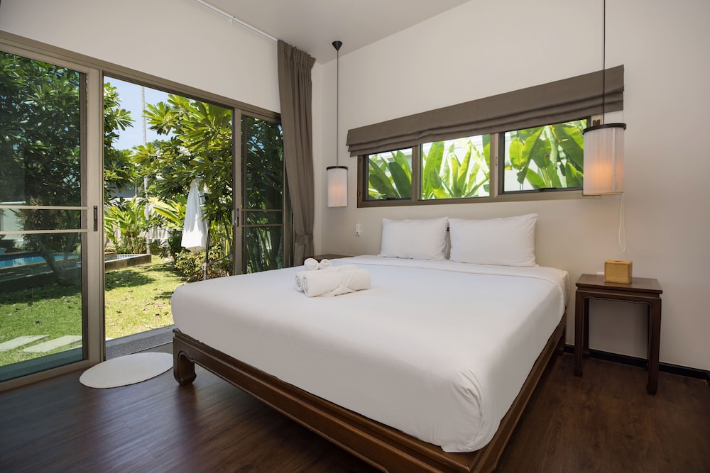 Live the Tropical Dream at Villa Mylico