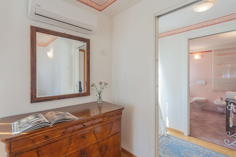 Giuliano's House - Amazing Lake View by Rent all Como
