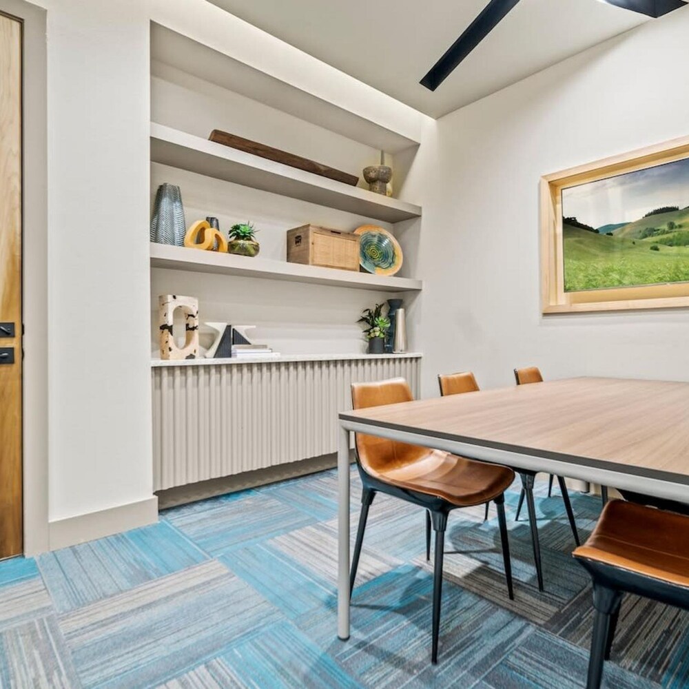 meeting & event spaces