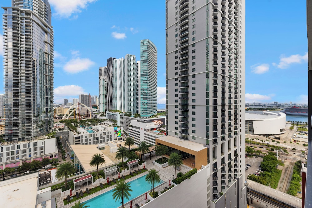 Luxury Condos in Downtown Miami